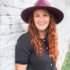 Meet your Posher, Courtney